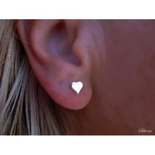 Stříbrné naušnice Mini Hearts, malá srdíčka přímo do ucha, stříbro ryzost 925/1000