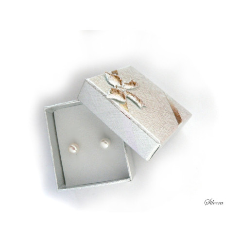 Stříbrné naušnice s říční perlou na šroubek, stříbro ryzost 925/1000